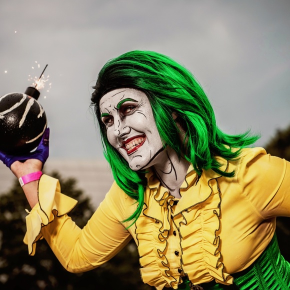 Meet your Posher, Lacy - Picture 3 of 6